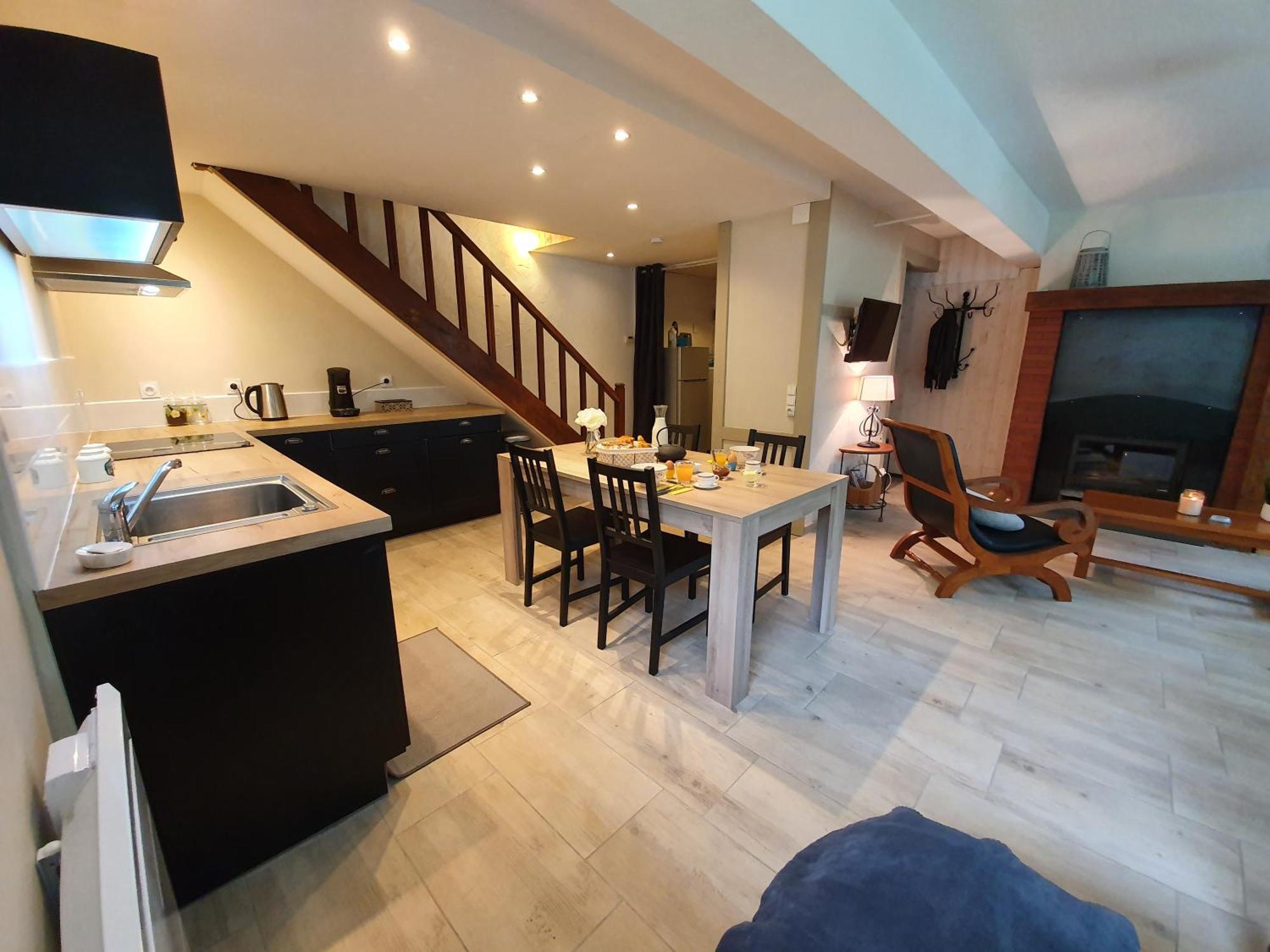 Gite Confortable Avec Spa Prive Et Confort Moderne Pont-de-Larn Exterior foto